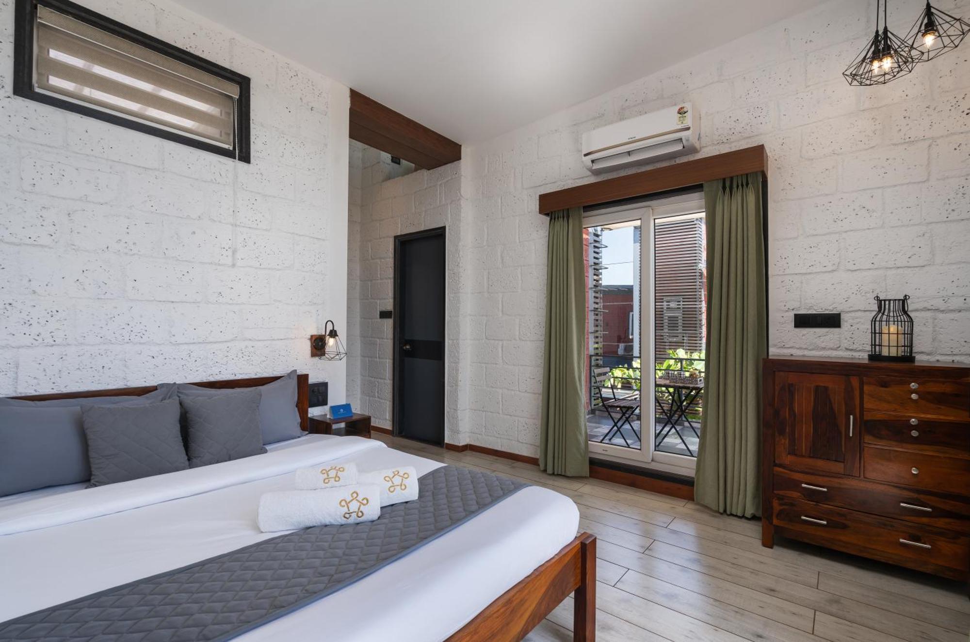 Saffronstays Calvin - 3 Bedroom Pool Villa In Lonavala Dış mekan fotoğraf