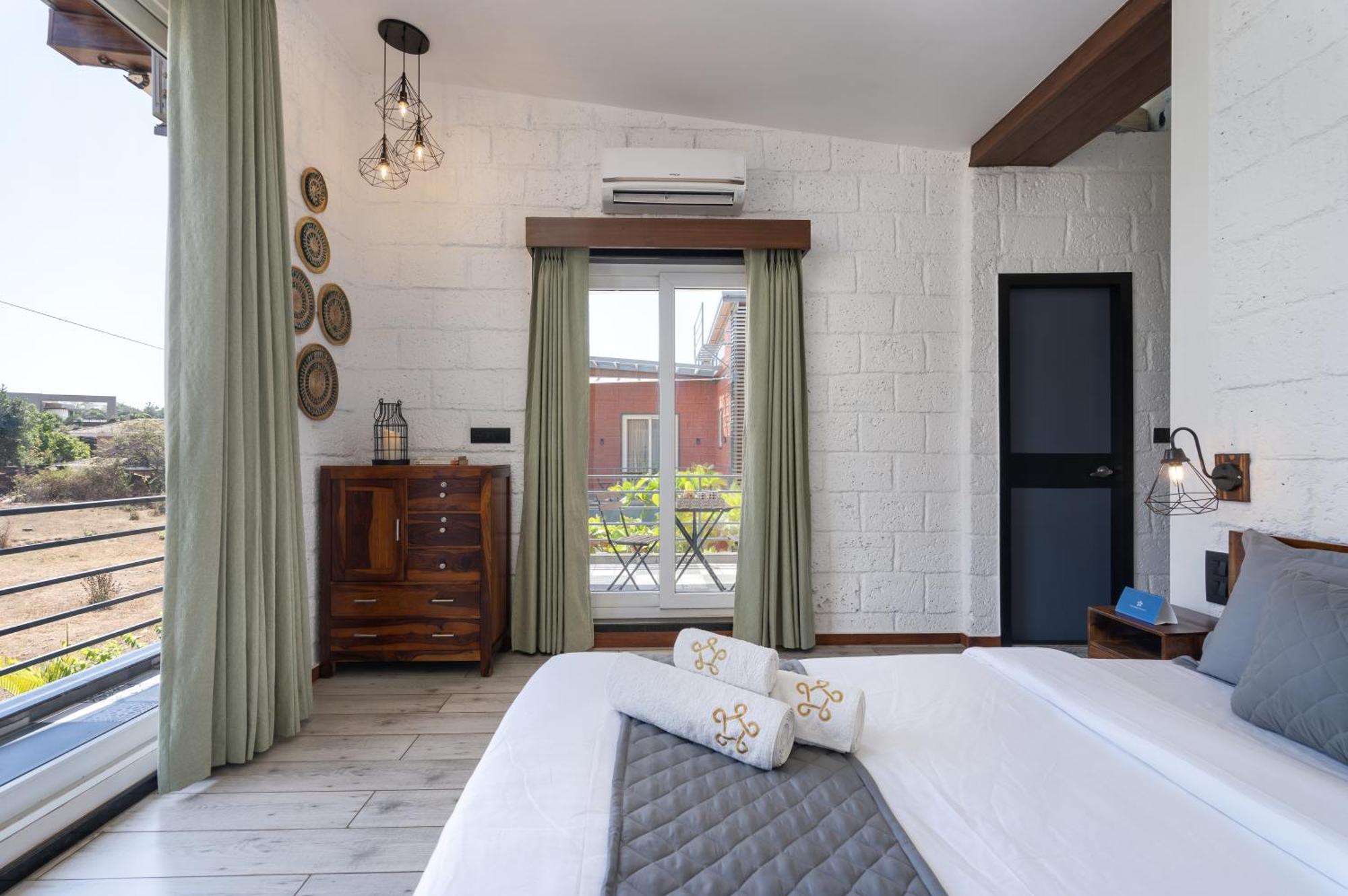 Saffronstays Calvin - 3 Bedroom Pool Villa In Lonavala Dış mekan fotoğraf